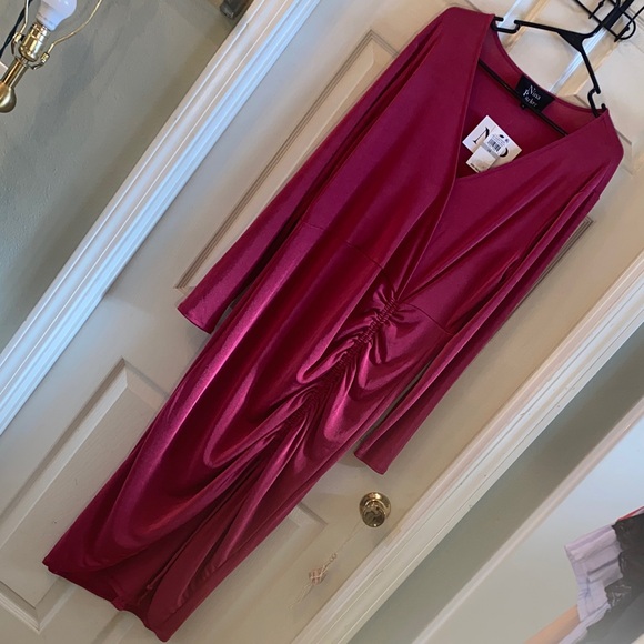 NINA PARKER Elegant Pink Ruched Dress NWTs - Picture 3 of 15